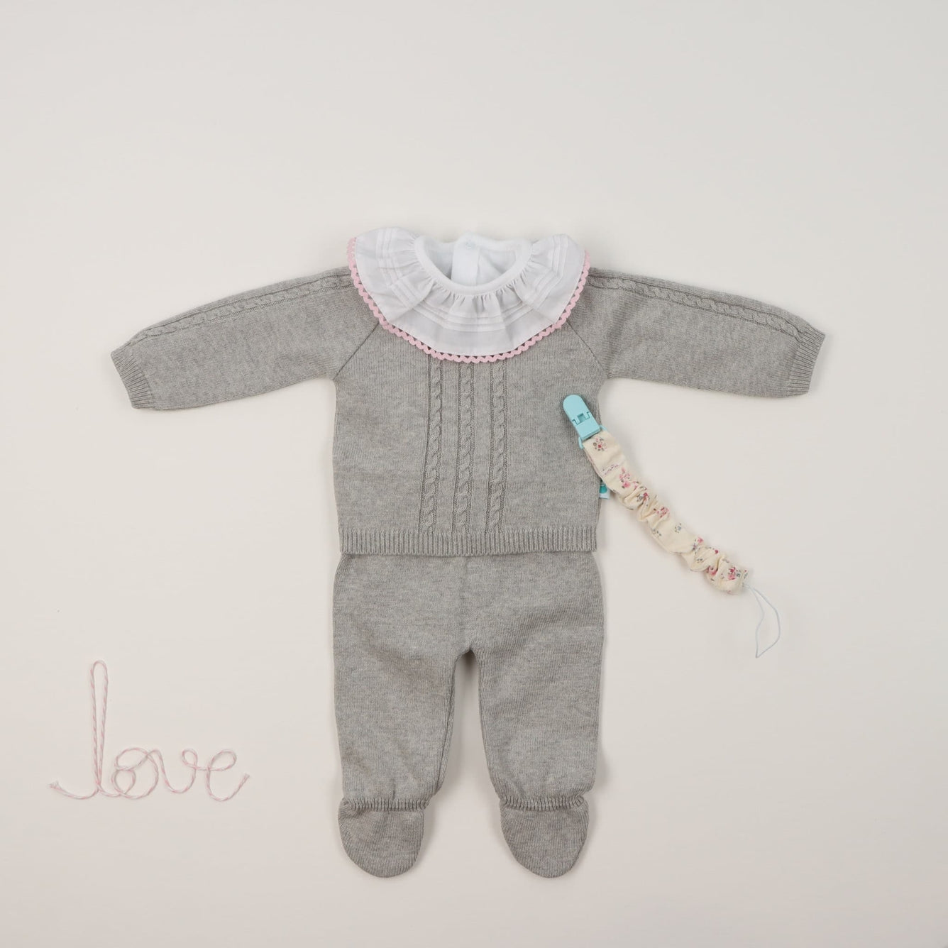 Knitted baby set (HANDMADE IN PORTUGAL 10-14 DAY TURNAROUND)