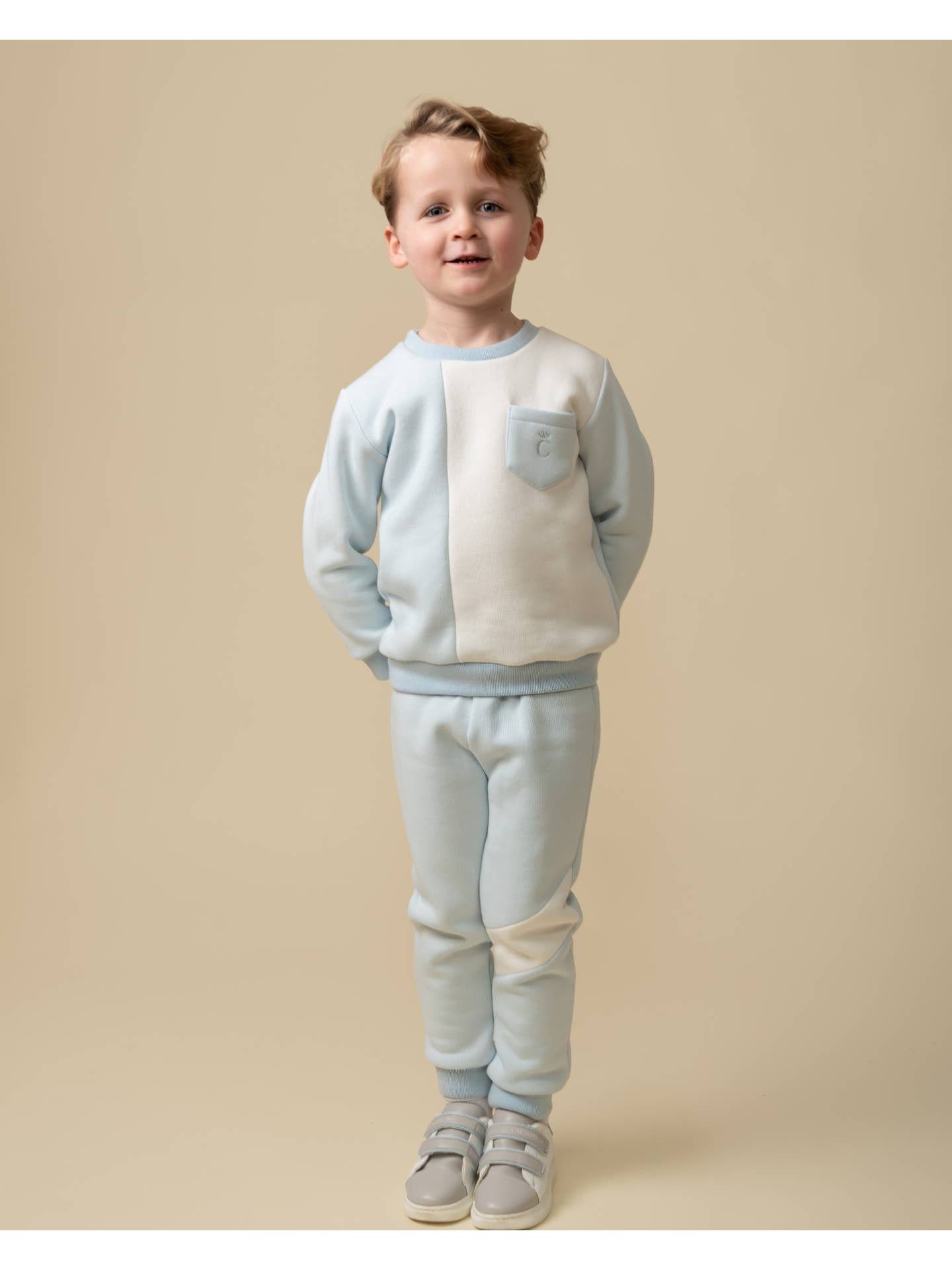 Caramelo Blue Crew Neck Contrast Tracksuit
- (ON ORDER 10 DAY DELIVERY)