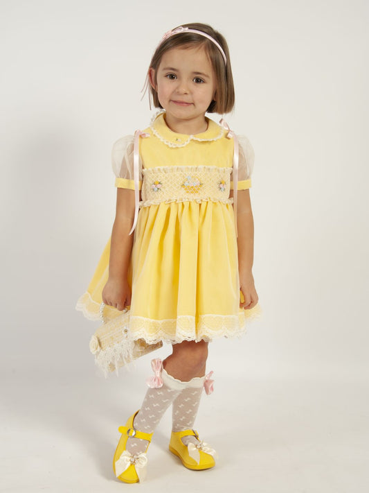 SONATA PREORDER (4-6wk turnaround) - Yellow Easter basket smock VE24-14