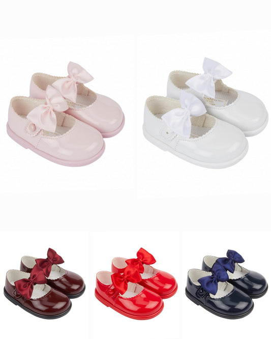 Baypod patent bow shoes